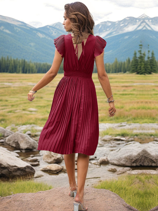 New style simple temperament V-neck high-waisted pleated dress